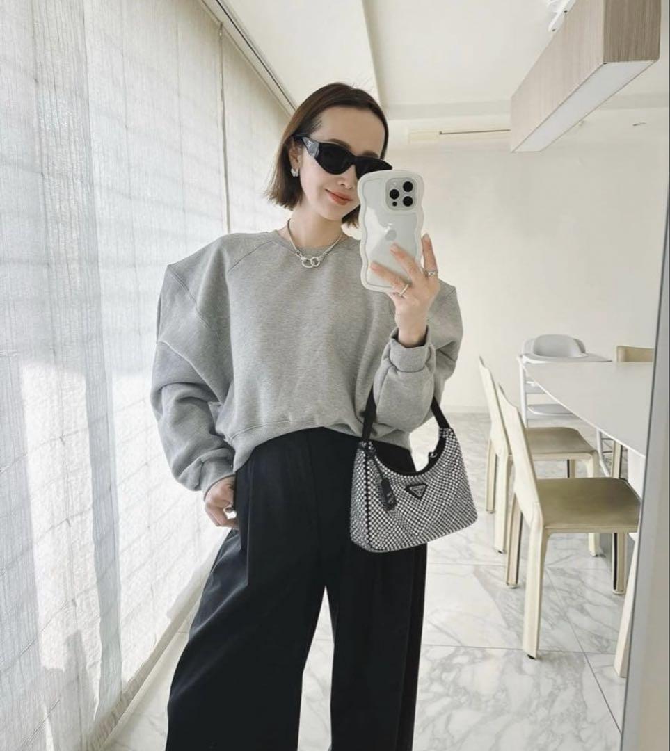 AMOMMA PUFF SLEEVE SWEAT 起毛なし ブラック