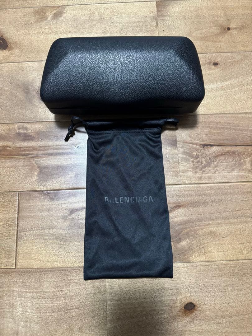 ぴ*ー様 BALENCIAGA ブラック サングラス