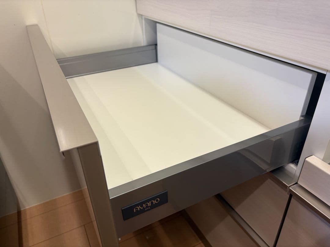 綾野製作所　140㎝幅　食器棚（カップボード）