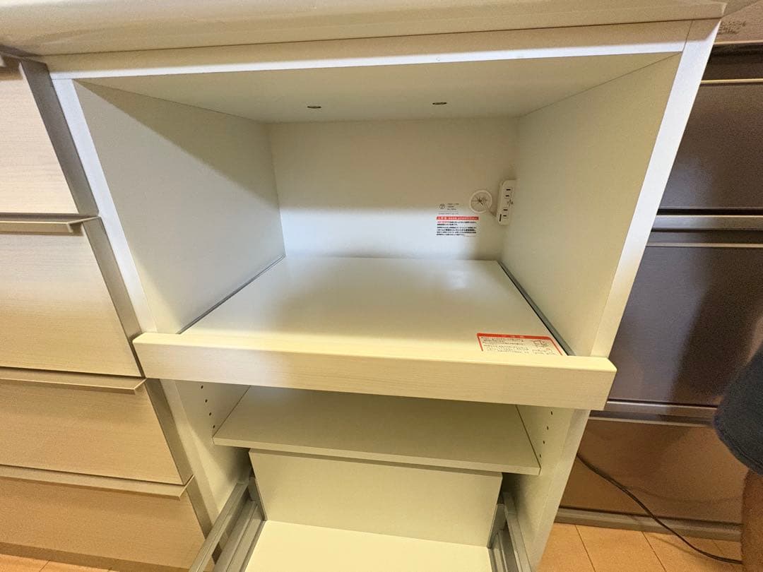 綾野製作所　140㎝幅　食器棚（カップボード）