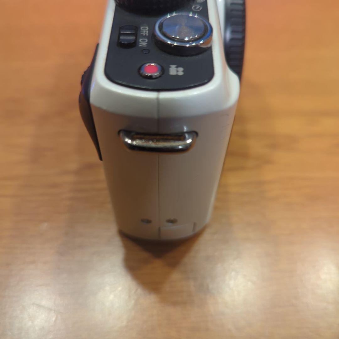 Panasonic Lumix　GF1 ホワイト ミラーレスカメラ