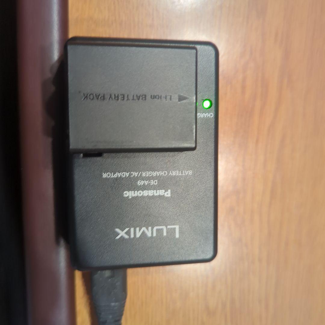 Panasonic Lumix　GF1 ホワイト ミラーレスカメラ