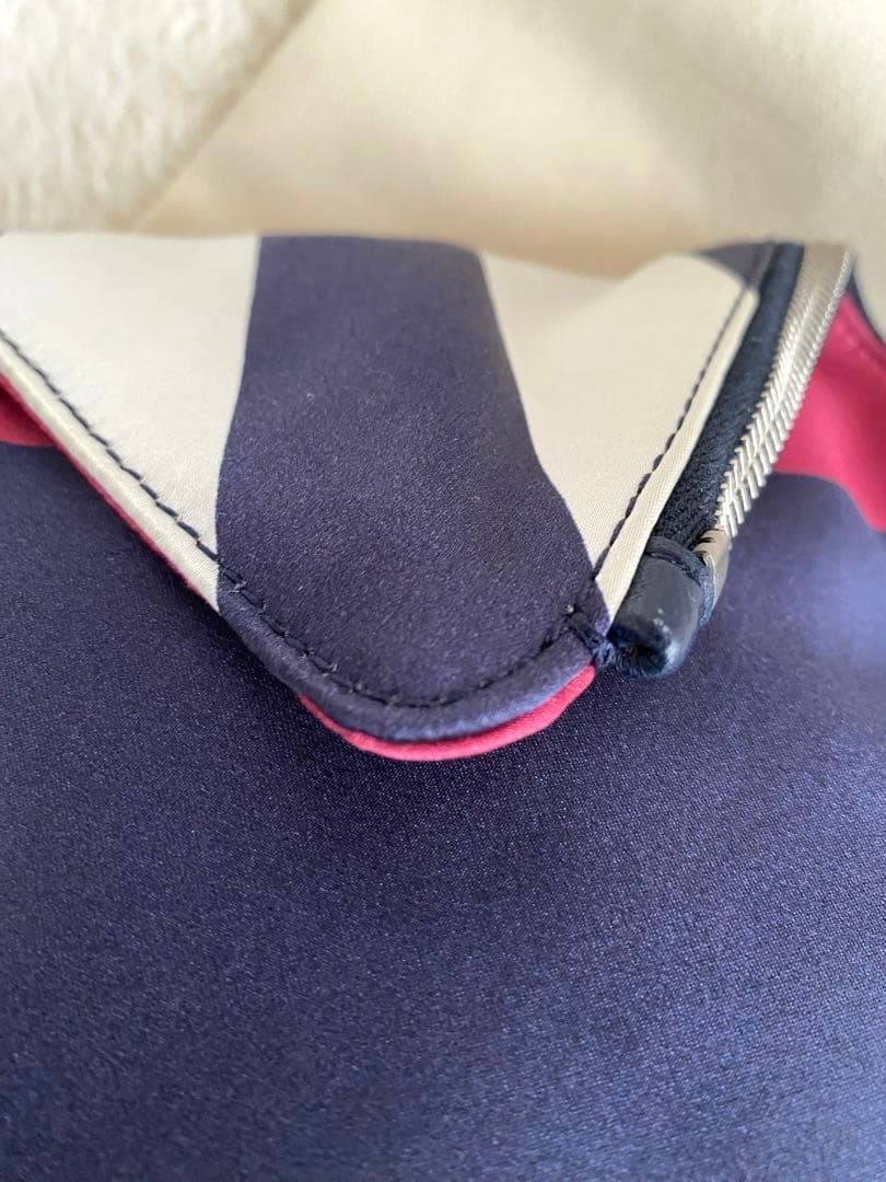 未使用級ALEXANDER McQUEEN アレキサンダー マンタクラッチバック