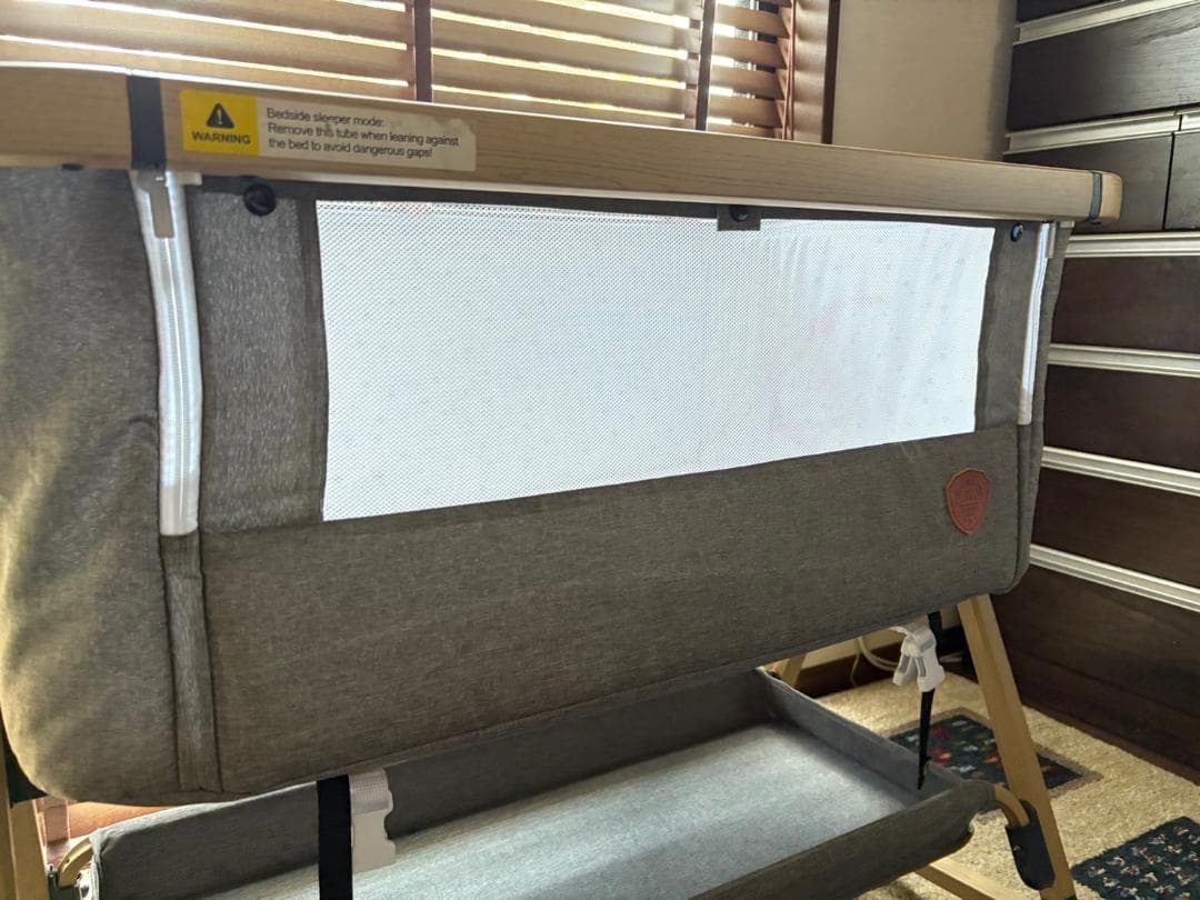 HZDMJ ベビーベッド　収納かご蚊帳マット付　キャスターらくらく移動　揺りかご