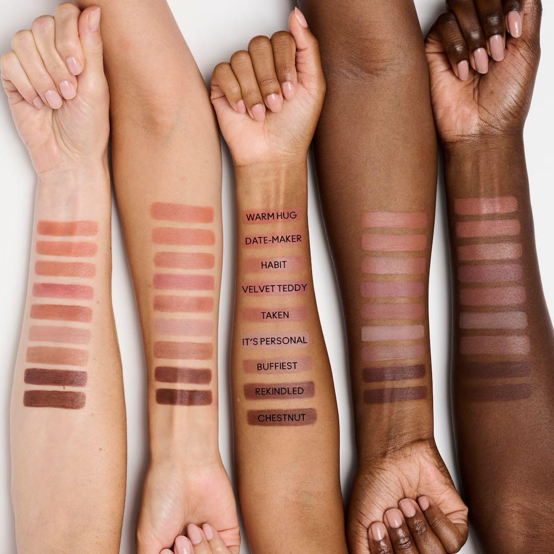 vivadara様用　　MAC パウダーキスヘイジーマットリップスティック901