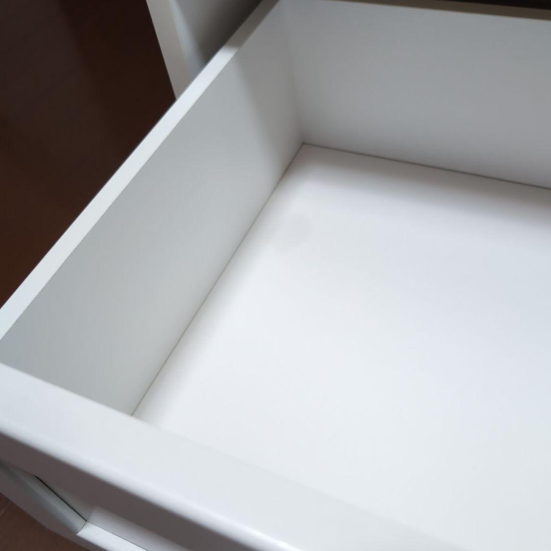 ホワイトキャビネット 3引き出し クリスタル取っ手