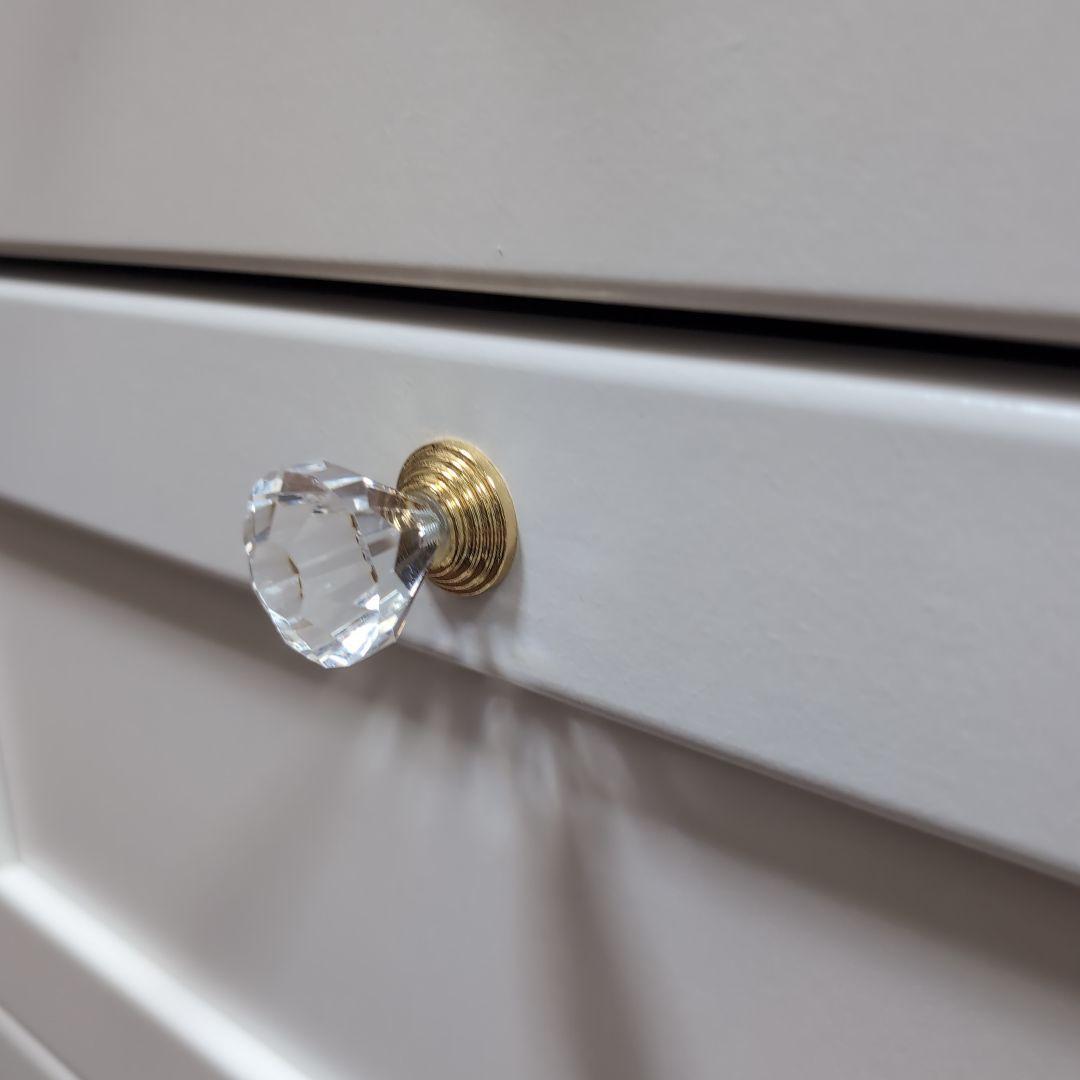 ホワイトキャビネット 3引き出し クリスタル取っ手