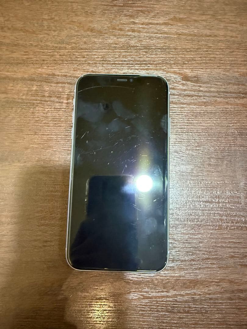 Apple iPhone 11 パープル 画面傷あり