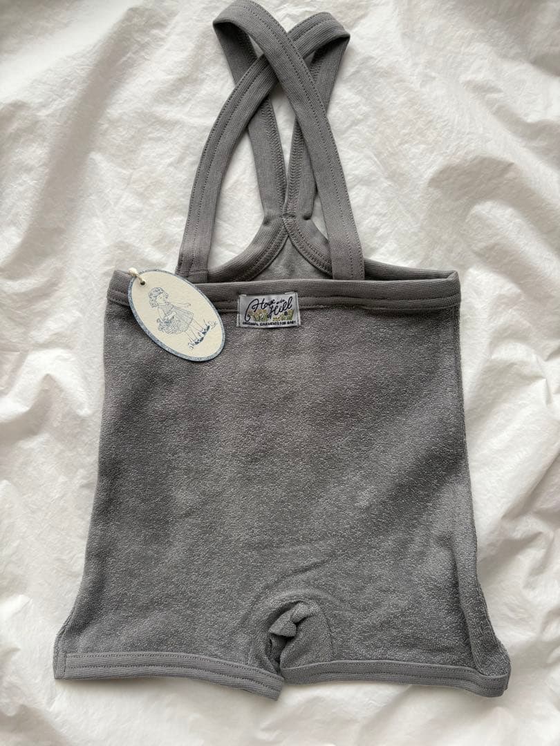 K*可様 house on the hill ショートパンツ グレー 90