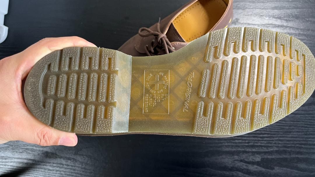 【美品・2回使用】ドクターマーチン 1461 UK9 / 28cm相当｜シボ革