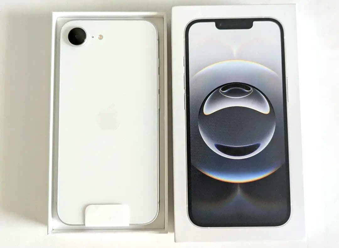 iPhone16e ホワイト 128GB simフリー 残積なし 限定保証付