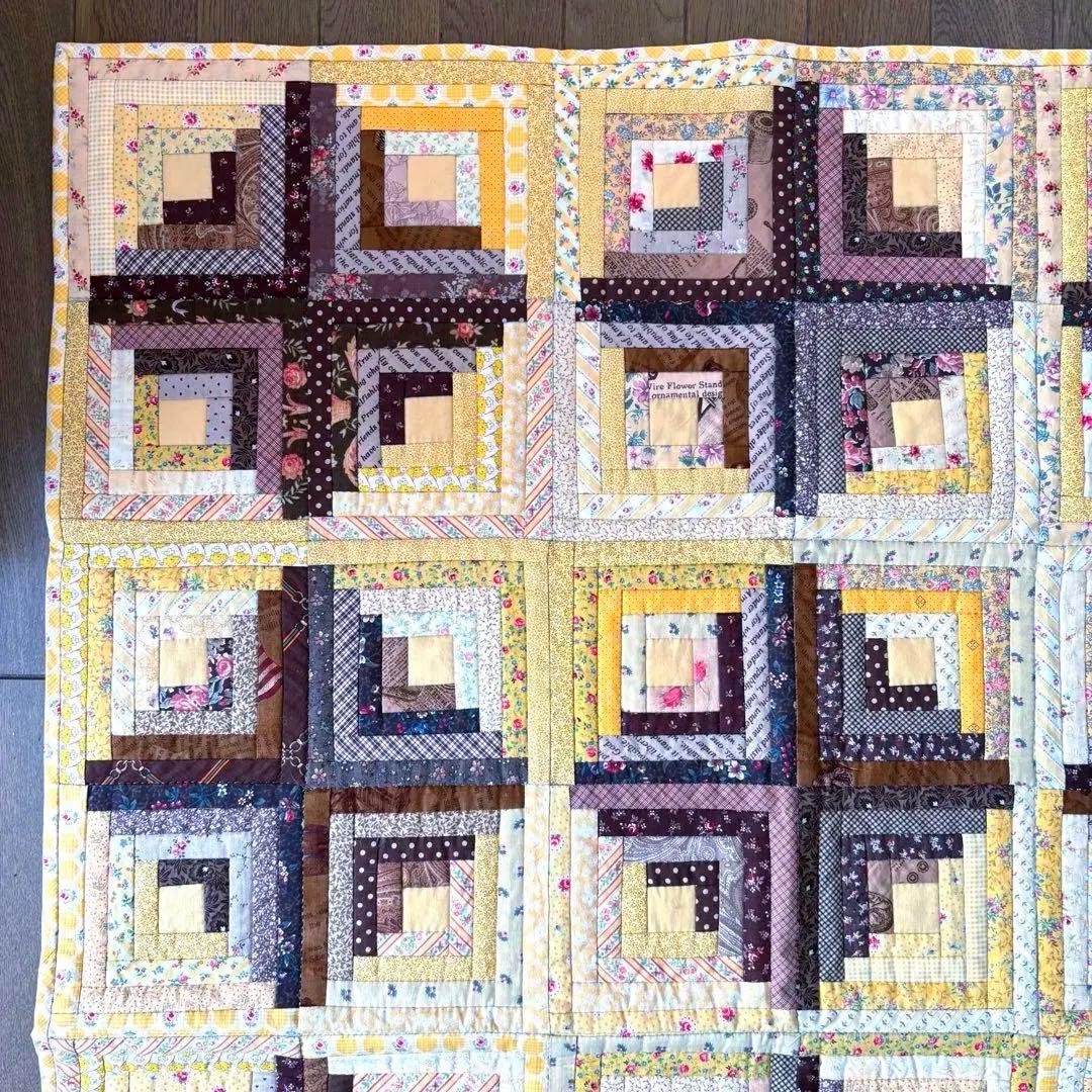 ハンドメイドタペストリー　ベビーキルト