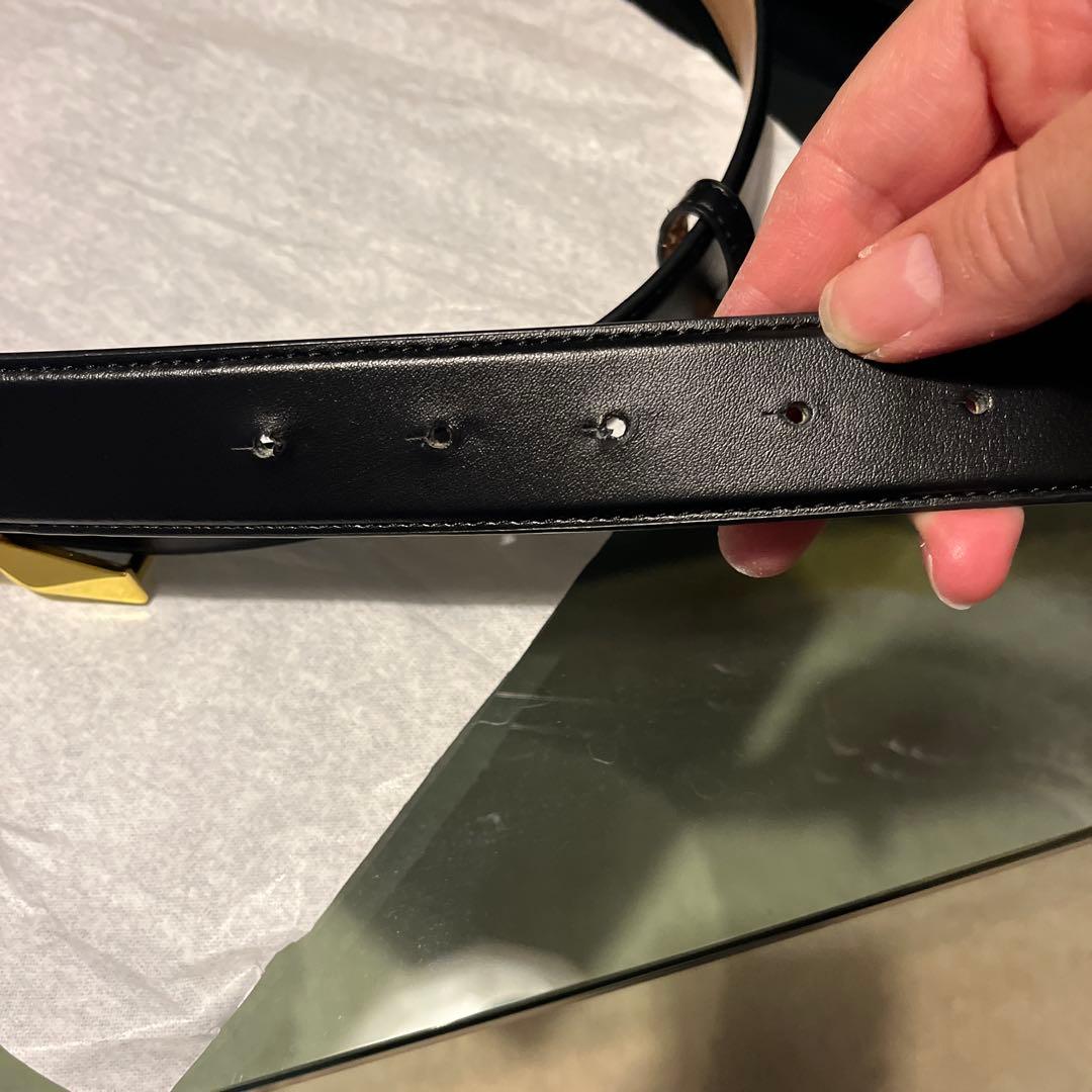 【最終お値下げ】ELISABETTA FRANCHI ブラック　ゴールドバックル