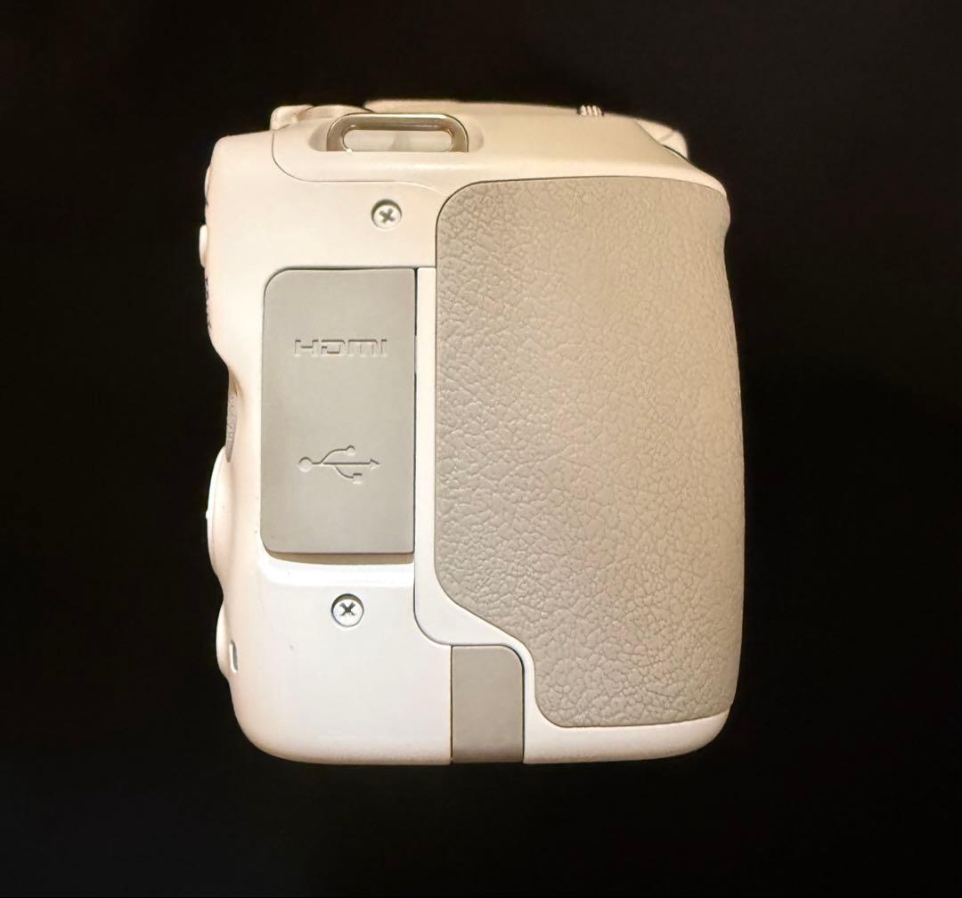 canon eos kiss x9 ホワイト 本体