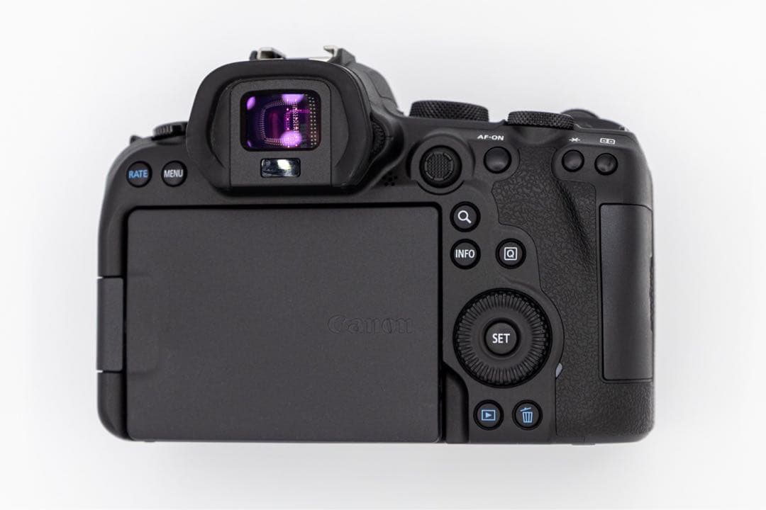 【中古美品】CANON EOS R6 ボディ・バッテリーグリップ・バッテリー２個