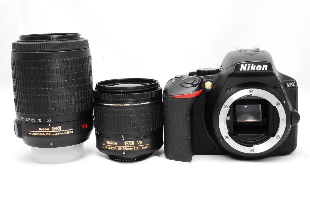 Wレンズキット♥ Nikon D5600 ♥ 美品 一眼レフ 初心者おすすめ
