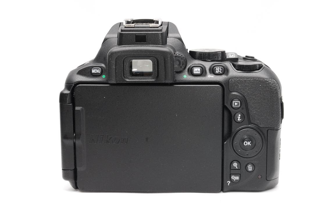 Wレンズキット♥ Nikon D5600 ♥ 美品 一眼レフ 初心者おすすめ