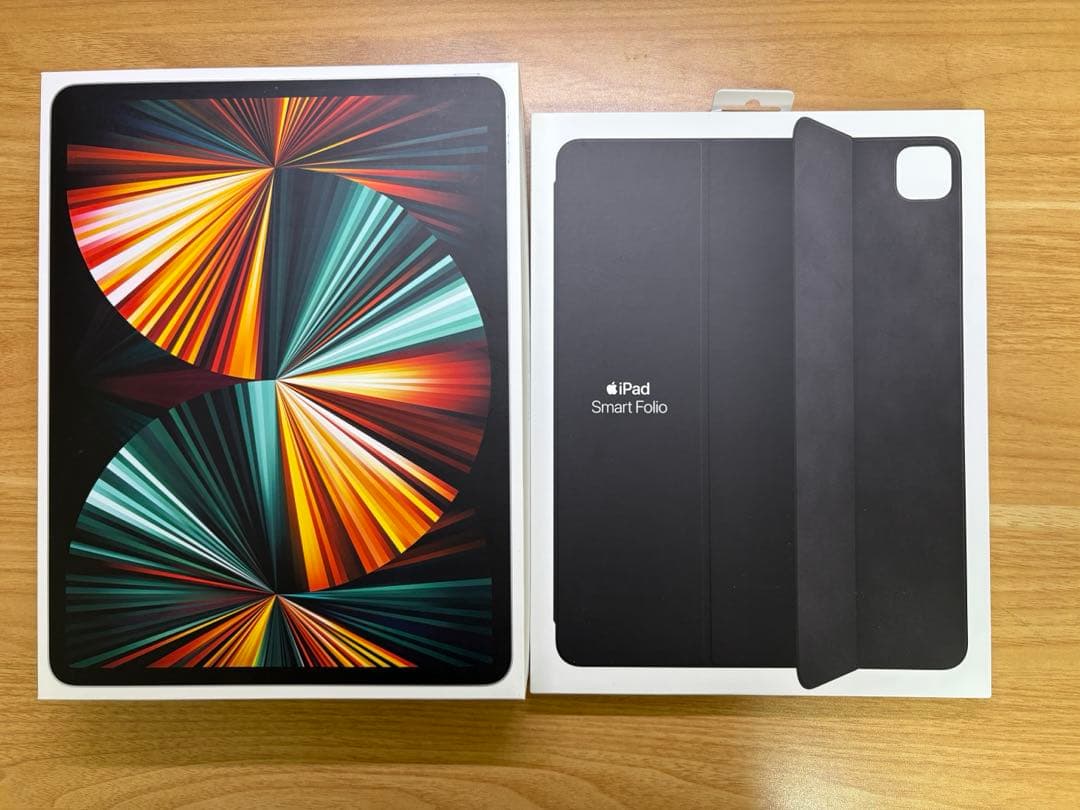 【美品】iPad Pro第5世代12.9シルバー 128GB スマートフォリオ付