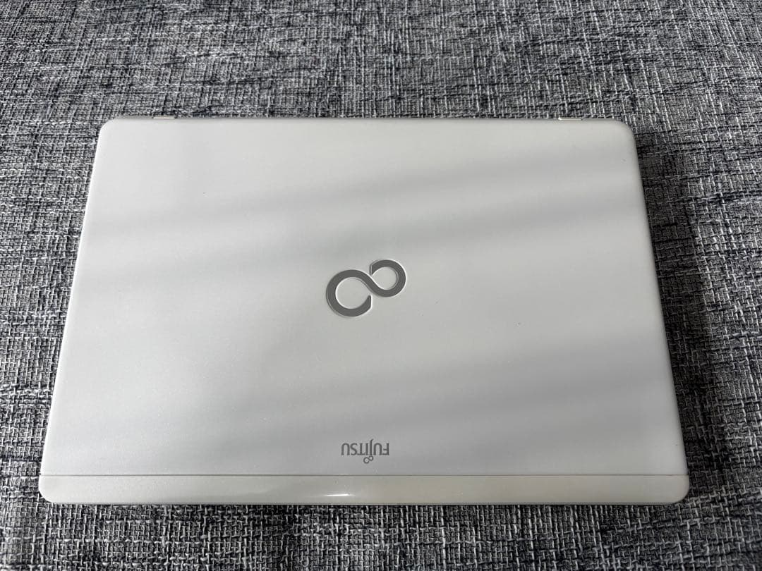 ノートパソコン FUJITSU LIFEBOOK SN54/GN