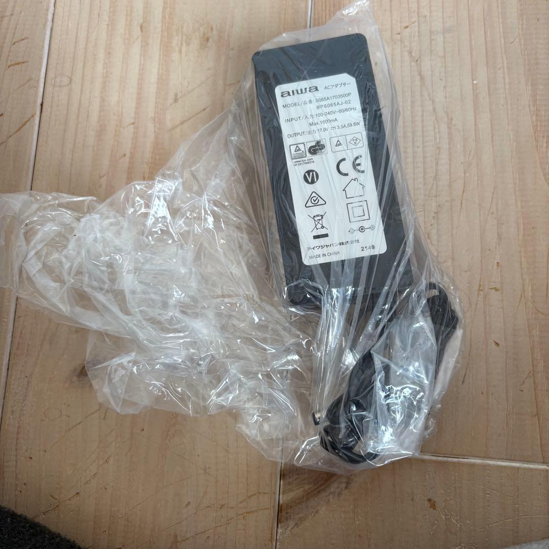 ★未使用品★Aiwaジェットストリームオーディオ XR-BUX10ヘッドホン付き