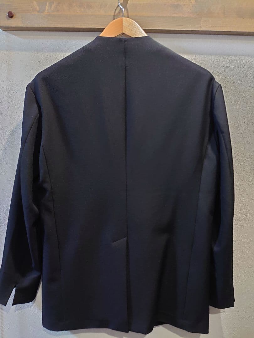 MBスタンダード　ノーカラージャケット