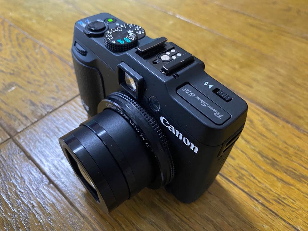 Canon PowerShot G16 本体と付属品