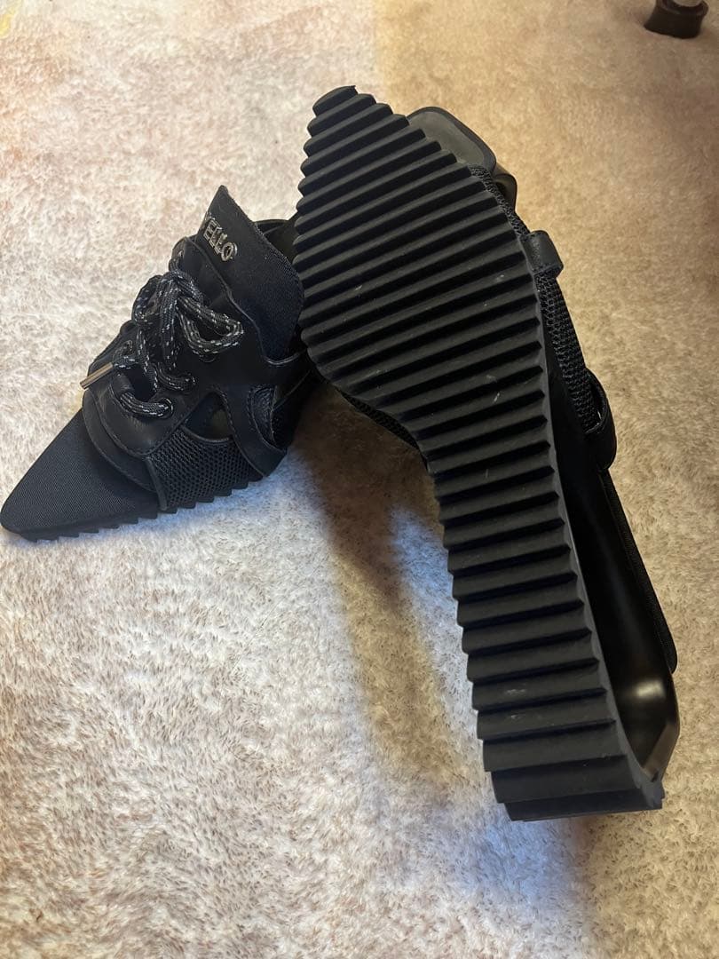 靴 YELLO TANK DEFORMED WEDGE SANDALS L