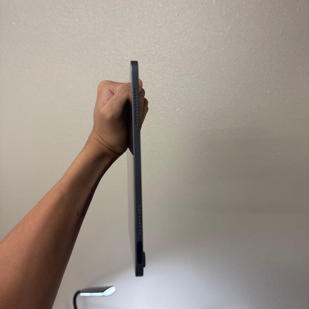 Apple iPad Air 5スペースグレー 本体※ペンシルはつきません。