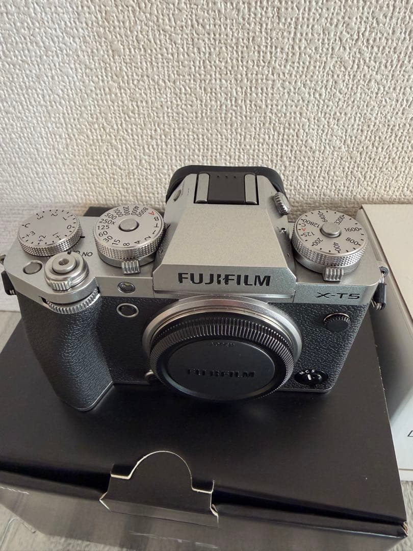 デジタルカメラ Fujifilm X-T5 + Tamron 17-70mm F/2.8