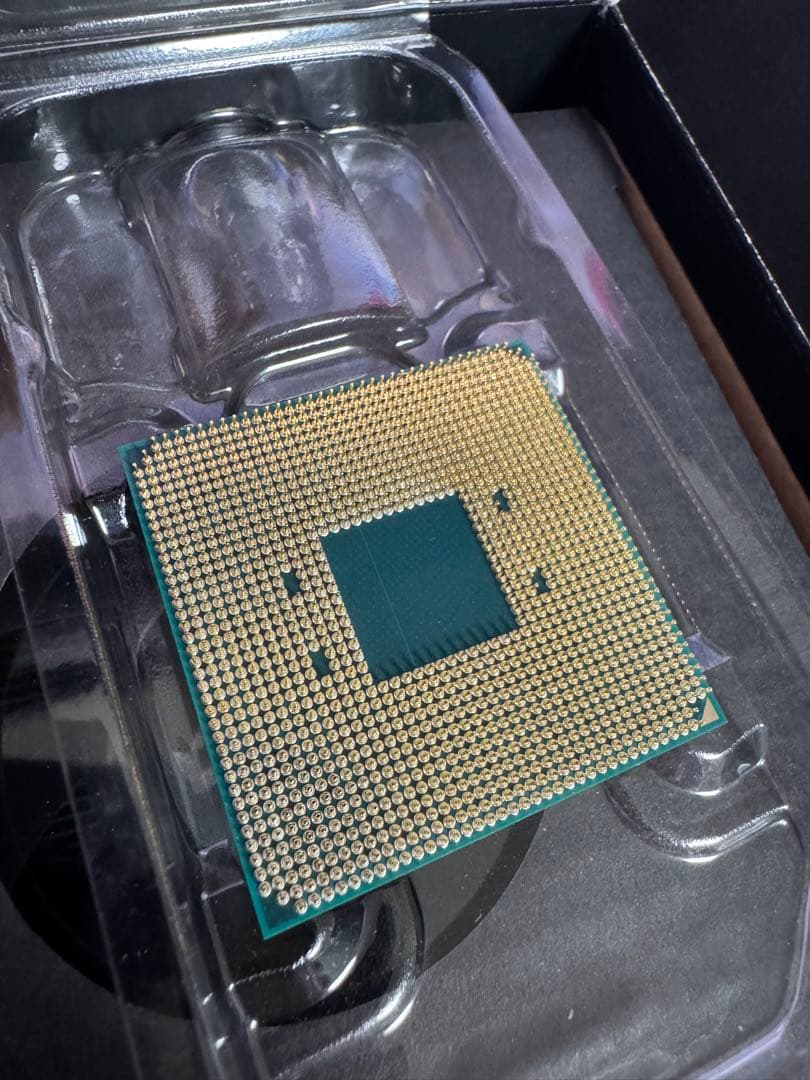 AMD Ryzen 3700X CPU + 新品純正クーラー