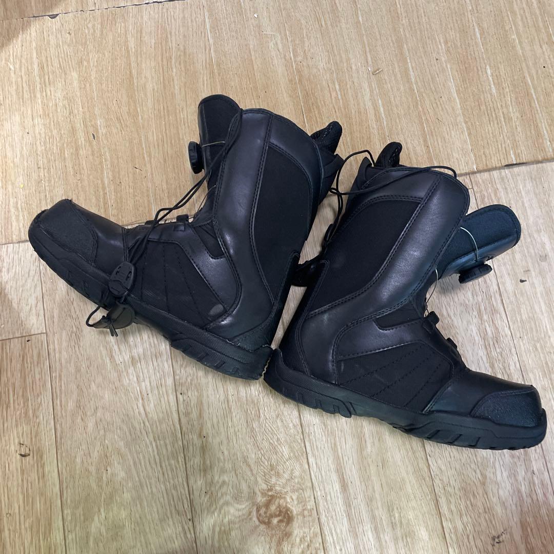 スノーボードブーツ　ZUMA　ダイヤル式　23.5㎝