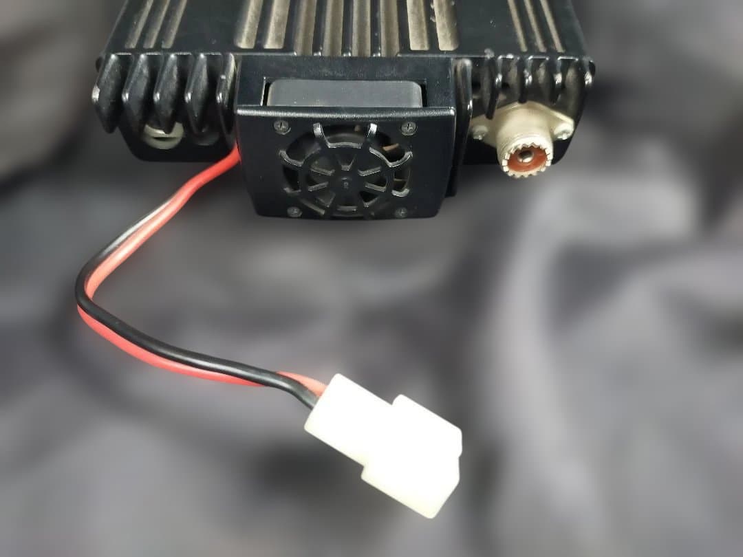 【値下げ】ICOM製モービル機「ＩＣ−２０８」20W機