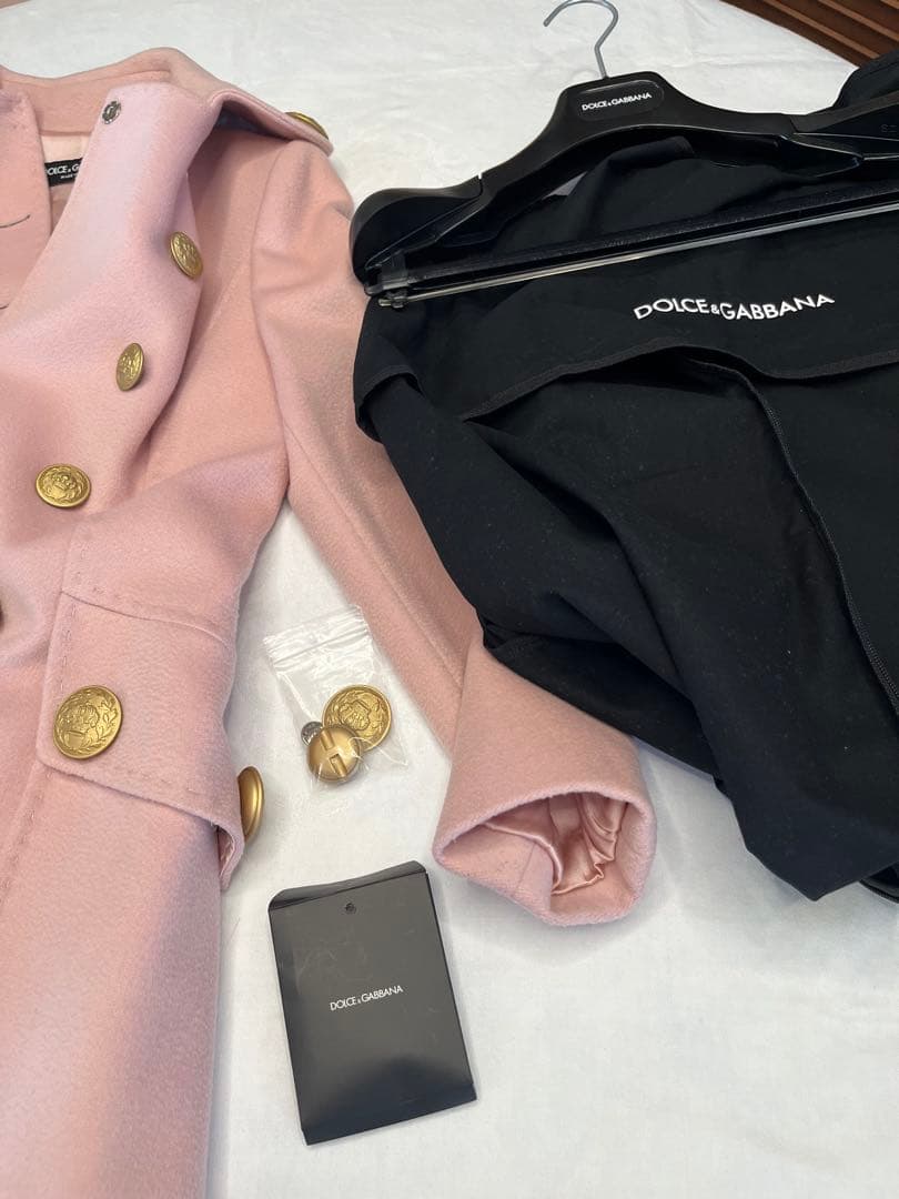 ドルチェアンドガッバーナ　コート　ピンク
