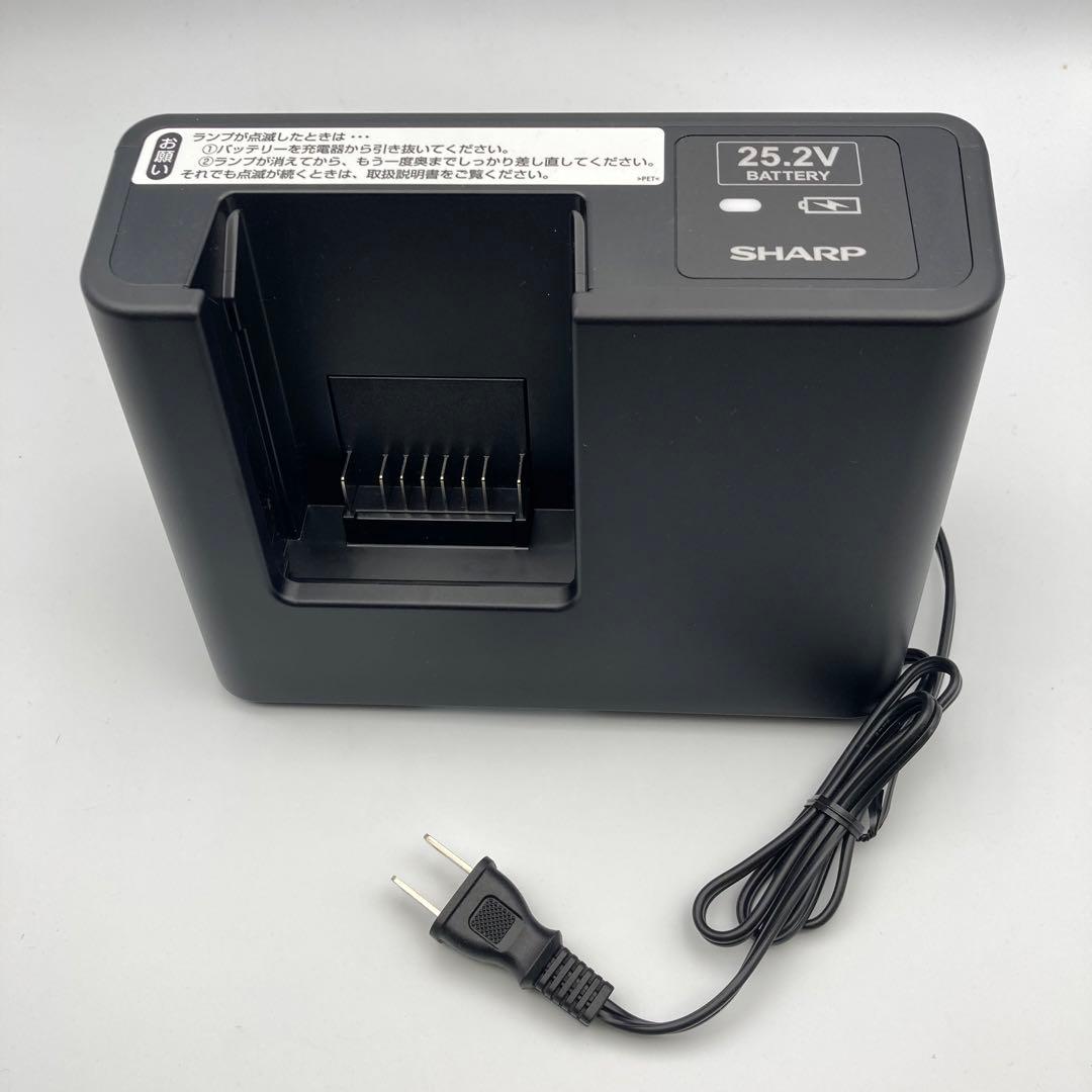 【展示未使用品】シャープ　EC-HR8 スティッククリーナー ホワイト