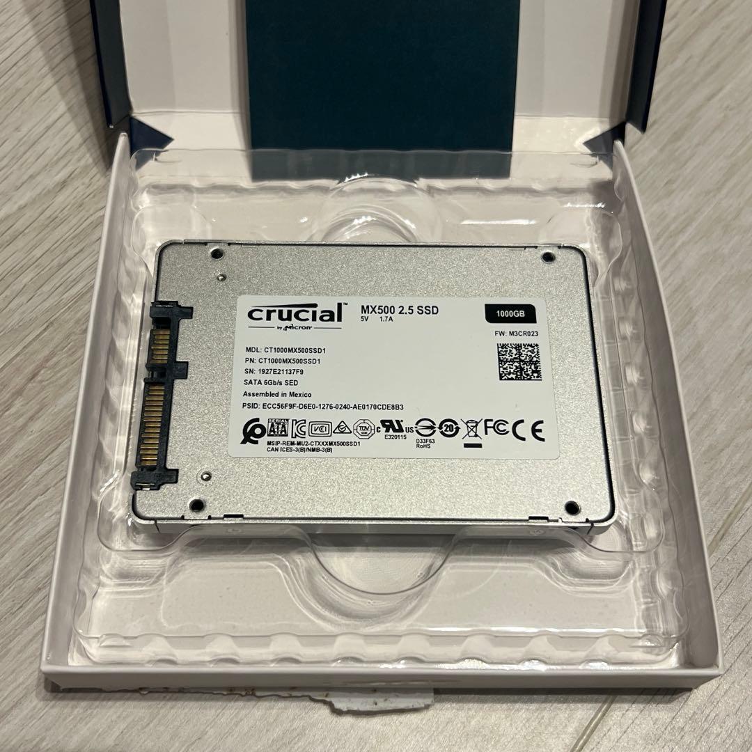 極美品 Crucial 1TB CT1000 MX500 ほぼ未使用