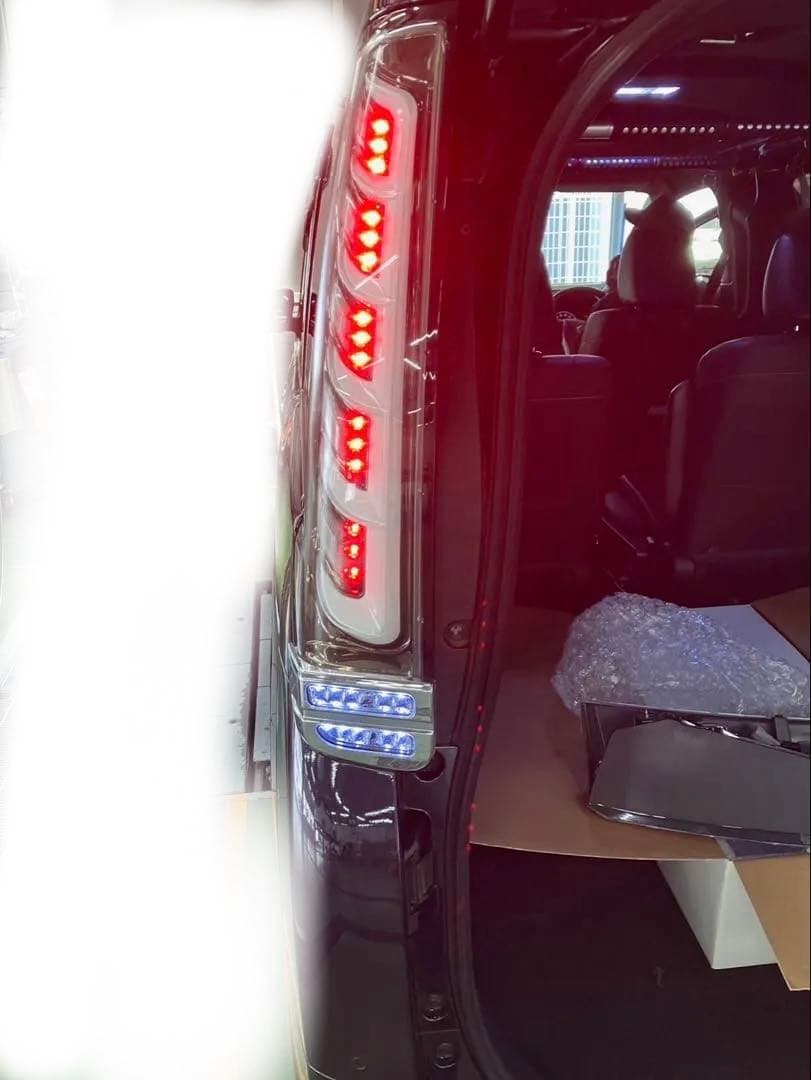 METEO LEDテールランプ80系ノア・ヴォクシー・エスクワイア用