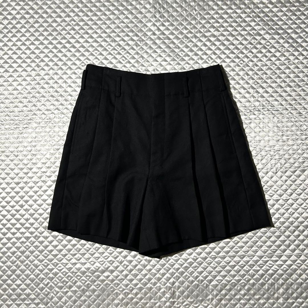 AD2022 23SS 2タックプリーツショーツ ハーフパンツ 黒 ウール