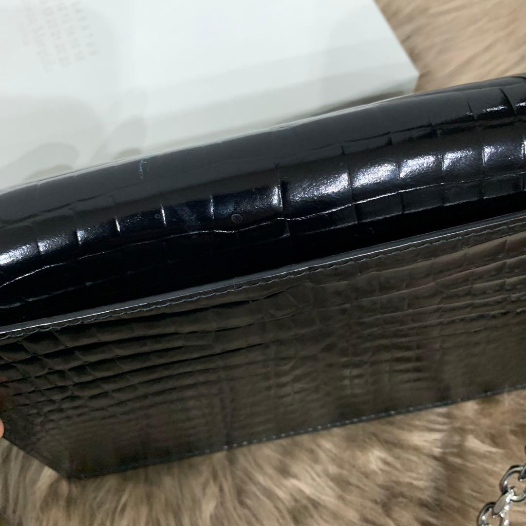 メゾンマルジェラ　エナメルレザー クロコダイル型押し 長財布