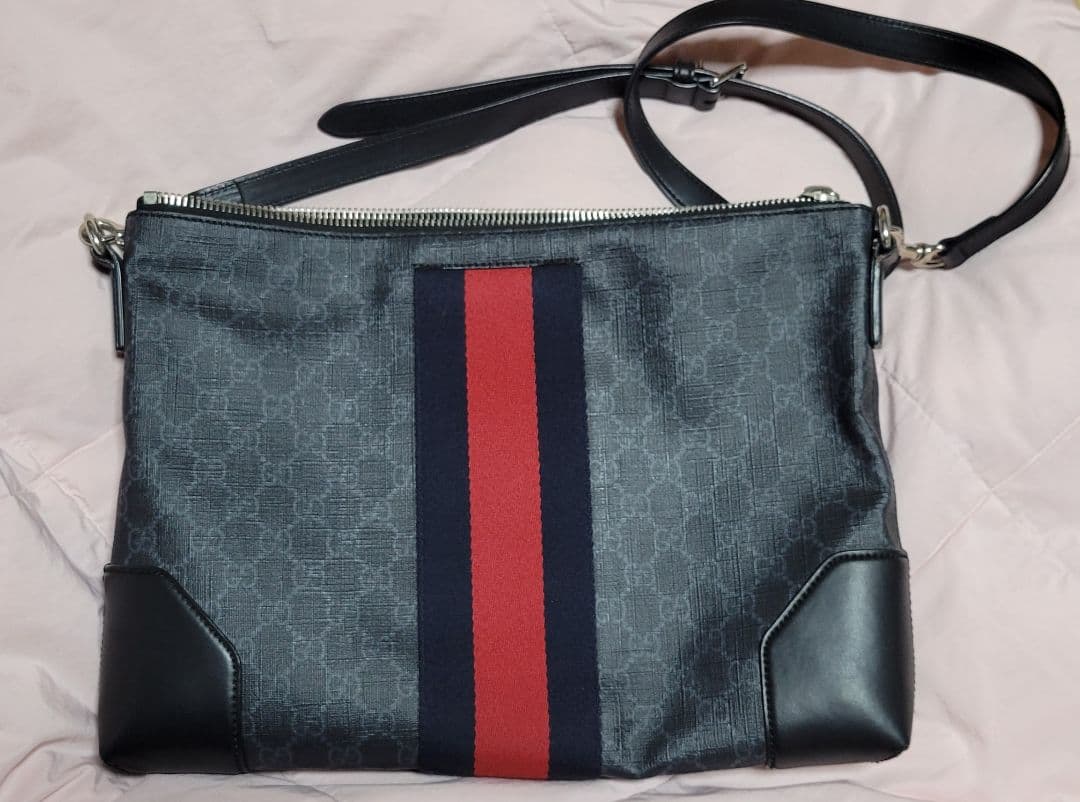 GUCCI　GGスプリームシェリーライン　メッセンジャーバック、ショルダーバック