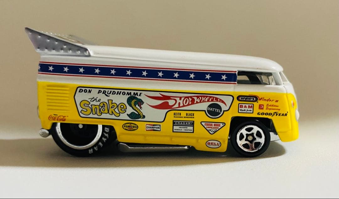 ホットウィール　マングース&スネーク　ドラッグバス