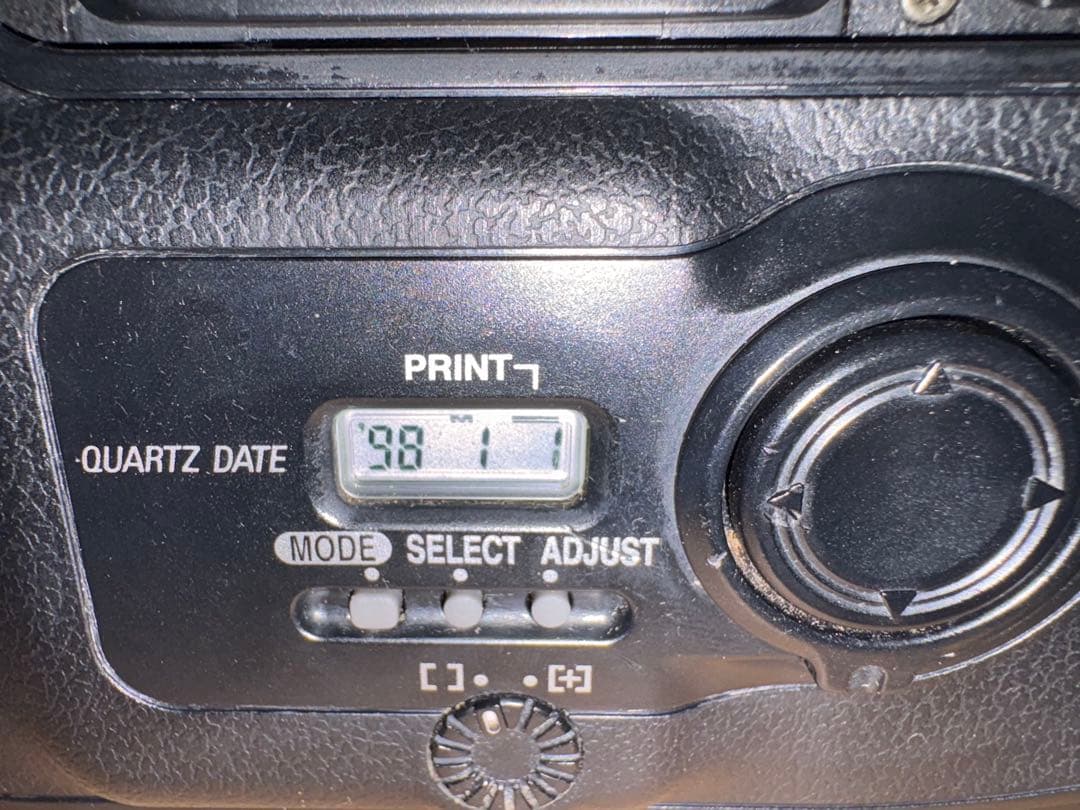 Nikon F80 フィルムカメラ　レンズ付き