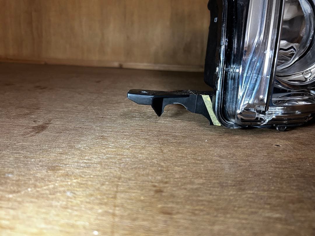 三菱　パジェロv93 用　ヘッドライト　左