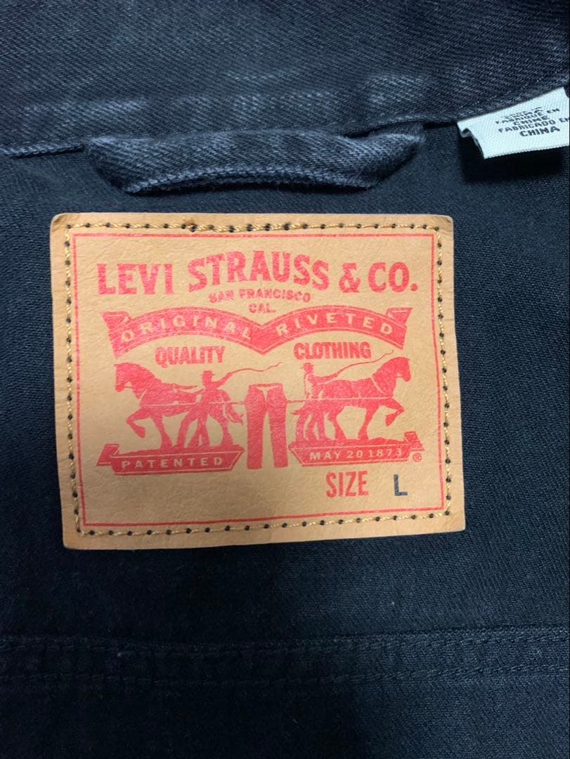 LEVI'S ブラック デニムジャケット Lサイズ