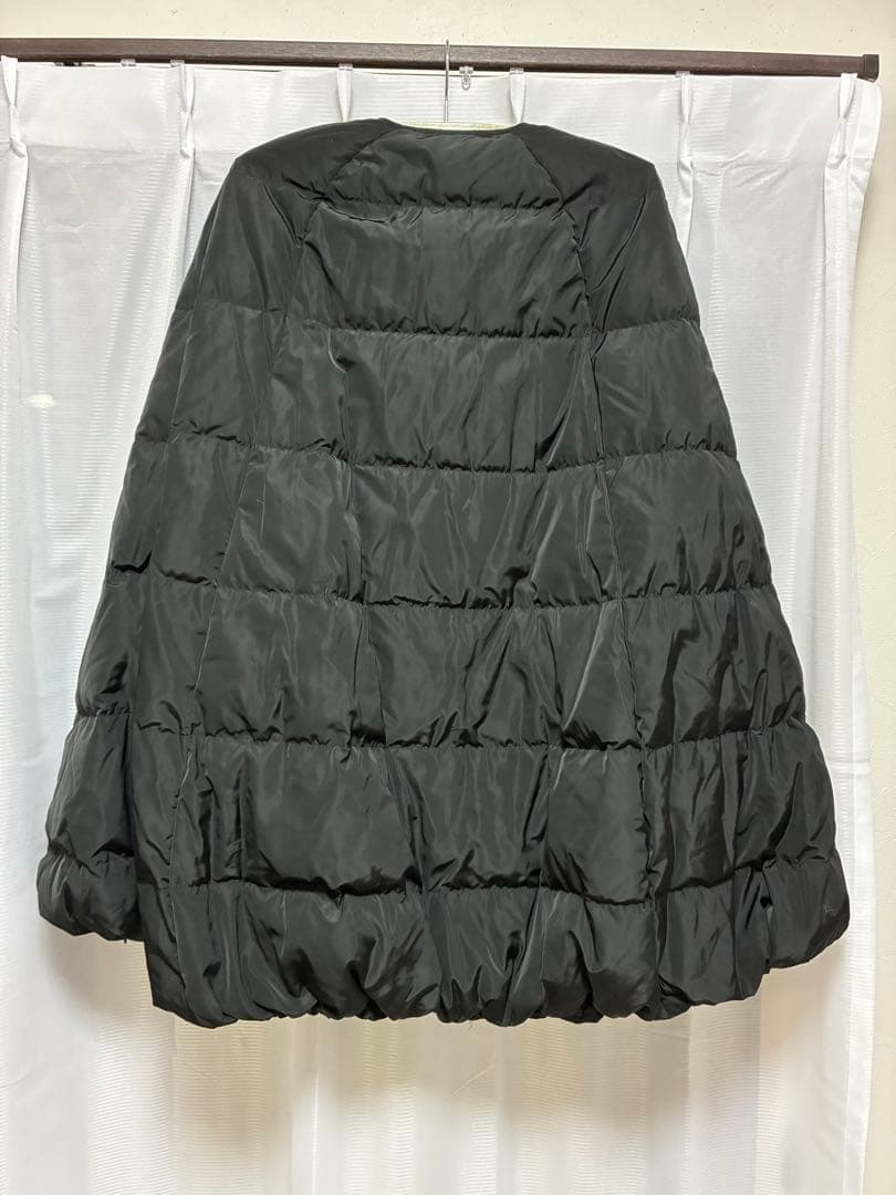 LE PHILルフィル　パッフィーダウン　ポンチョケープ新品未使用タグ付今季完売