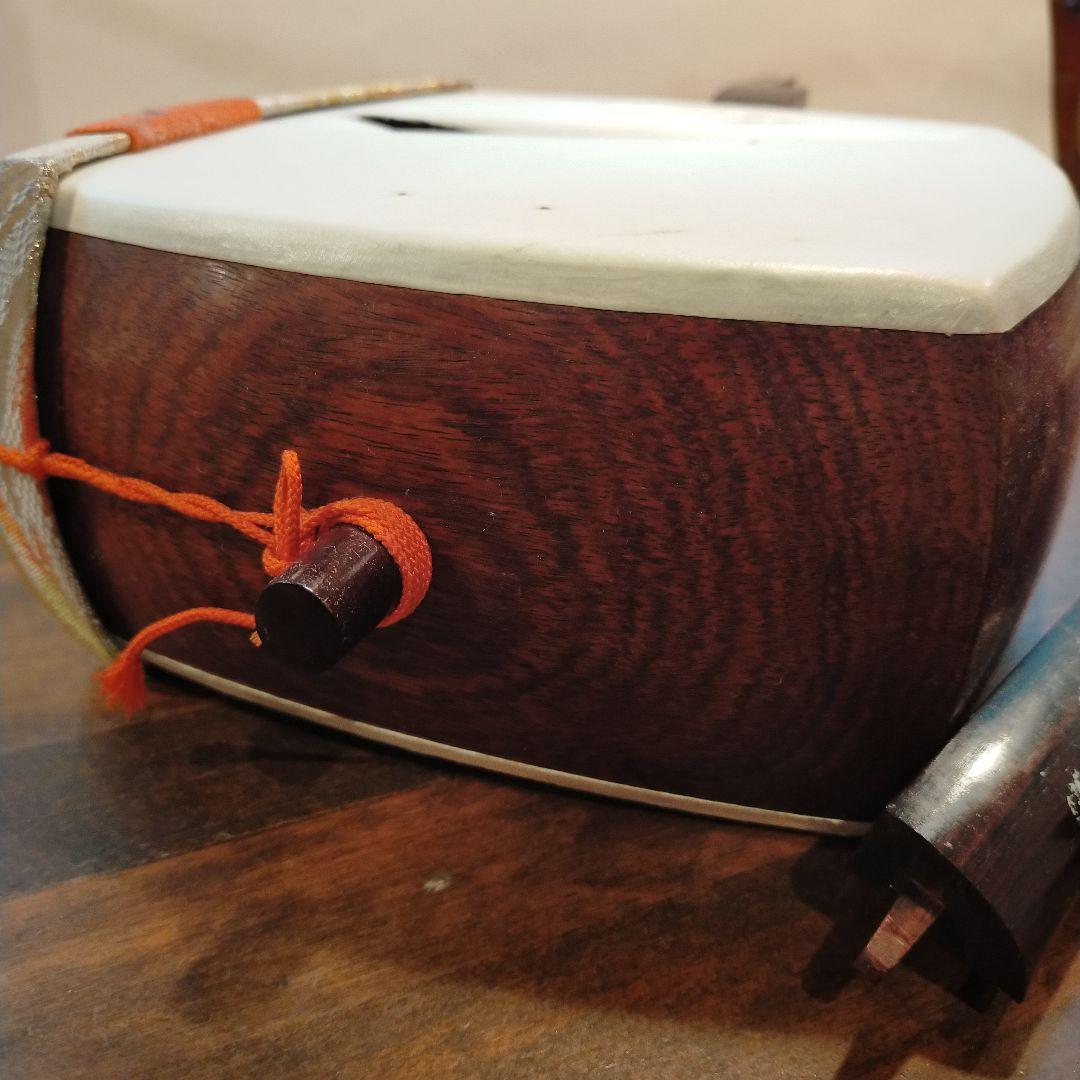 高級三味線　k18 高級糸巻き　皮破れ