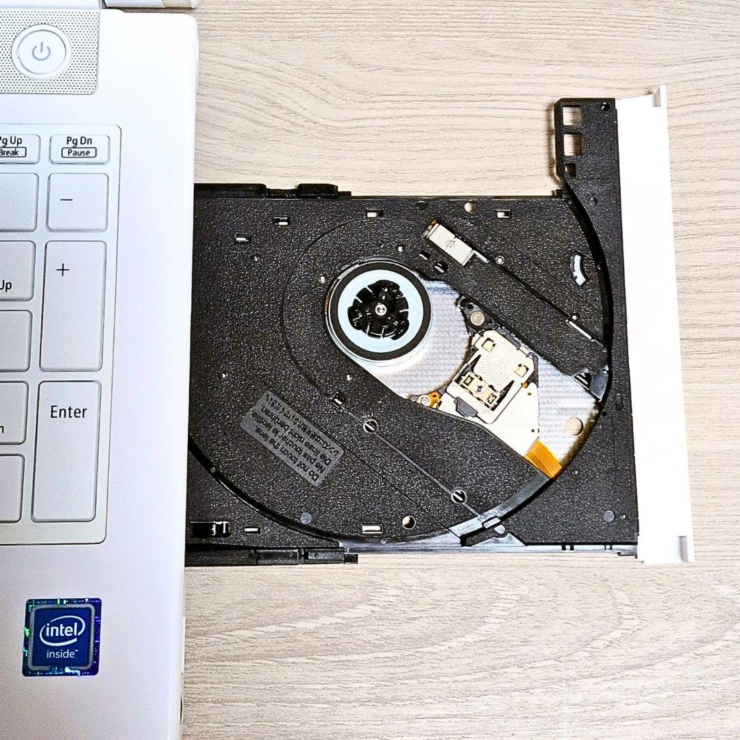 すぐ使えるNECノートパソコン✨️SSD・メモリ8GB・DVD✨️白