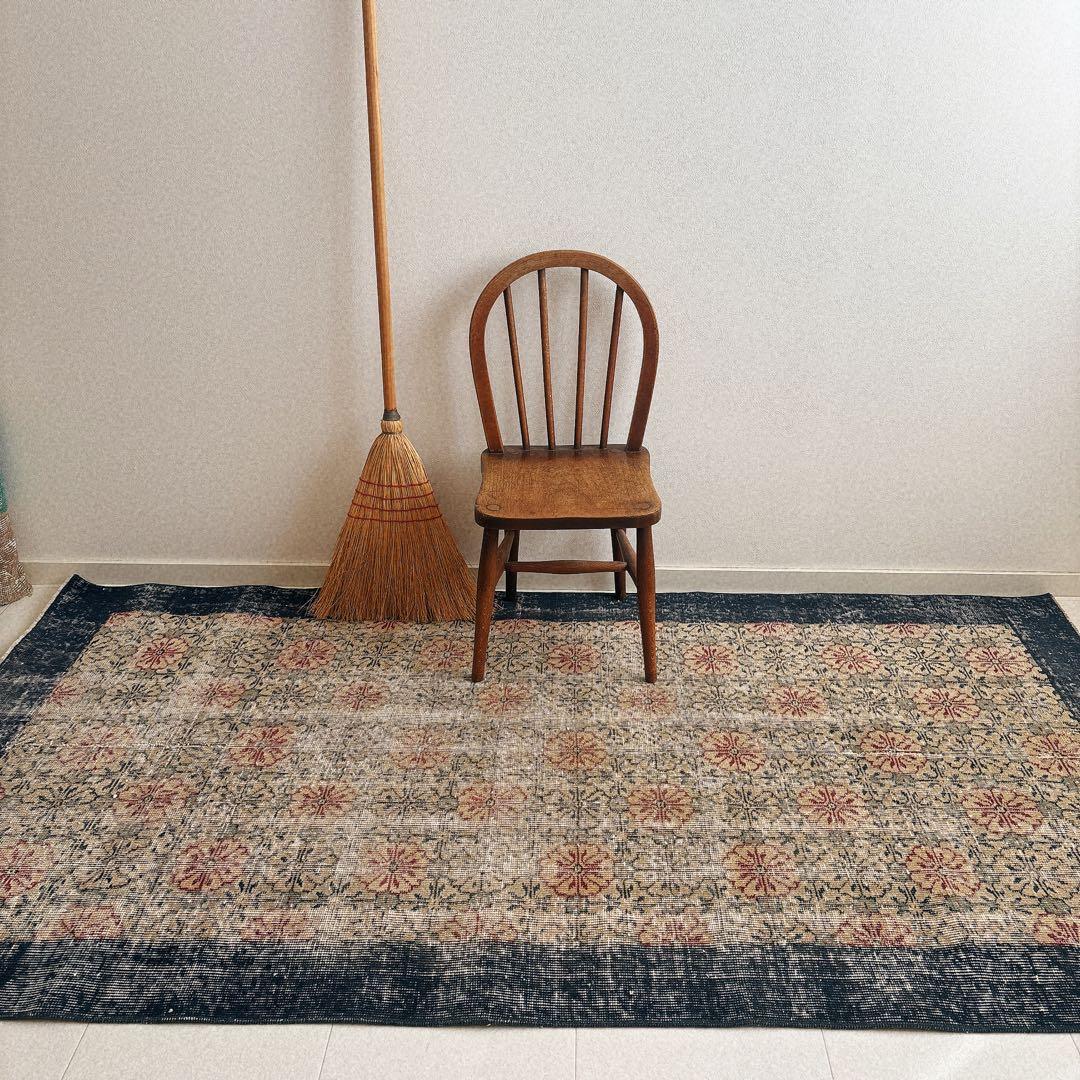 ハト 　トルコ　ヴィンテージラグ　ボタニカル　ネイビーフレーム