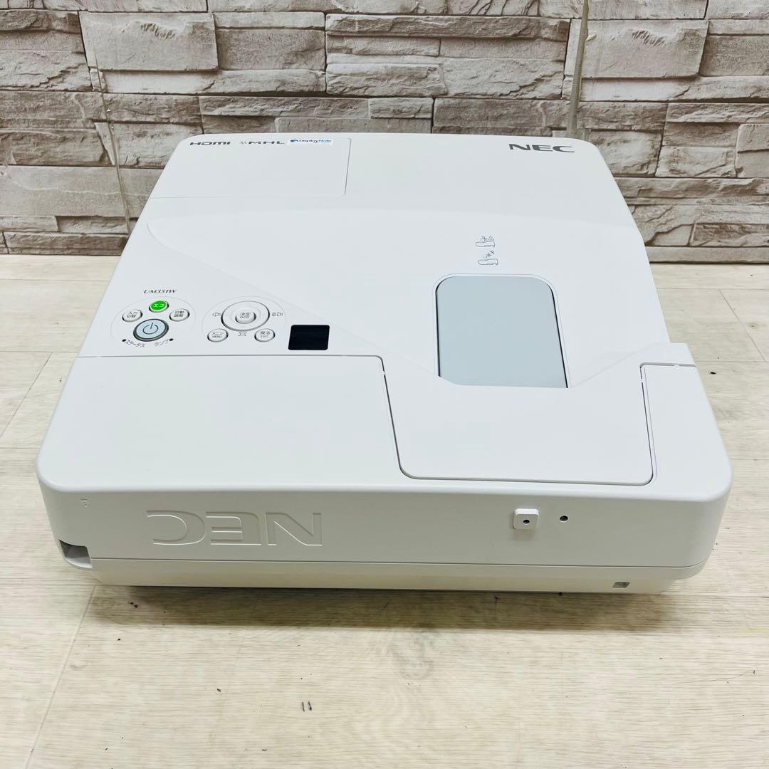 美品 NEC 超単焦点プロジェクター NP-UM351WJL 3600ルーメン