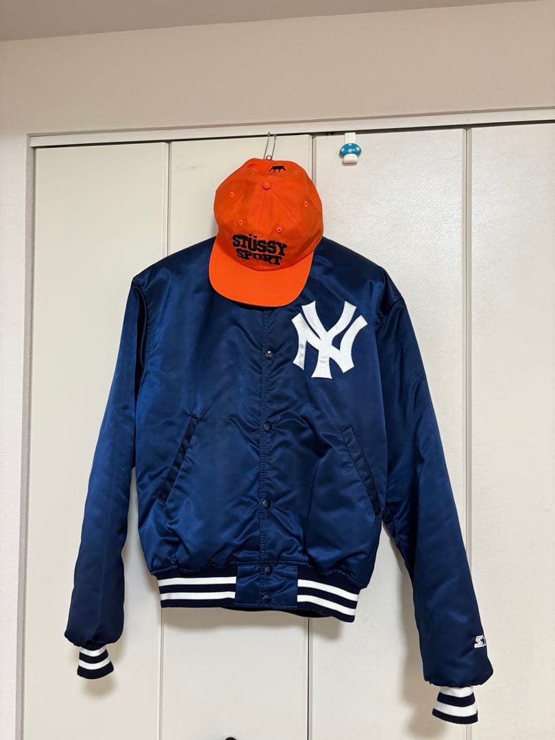 イ*ー様 ニューヨーク・ヤンキース スタジャン ネイビー