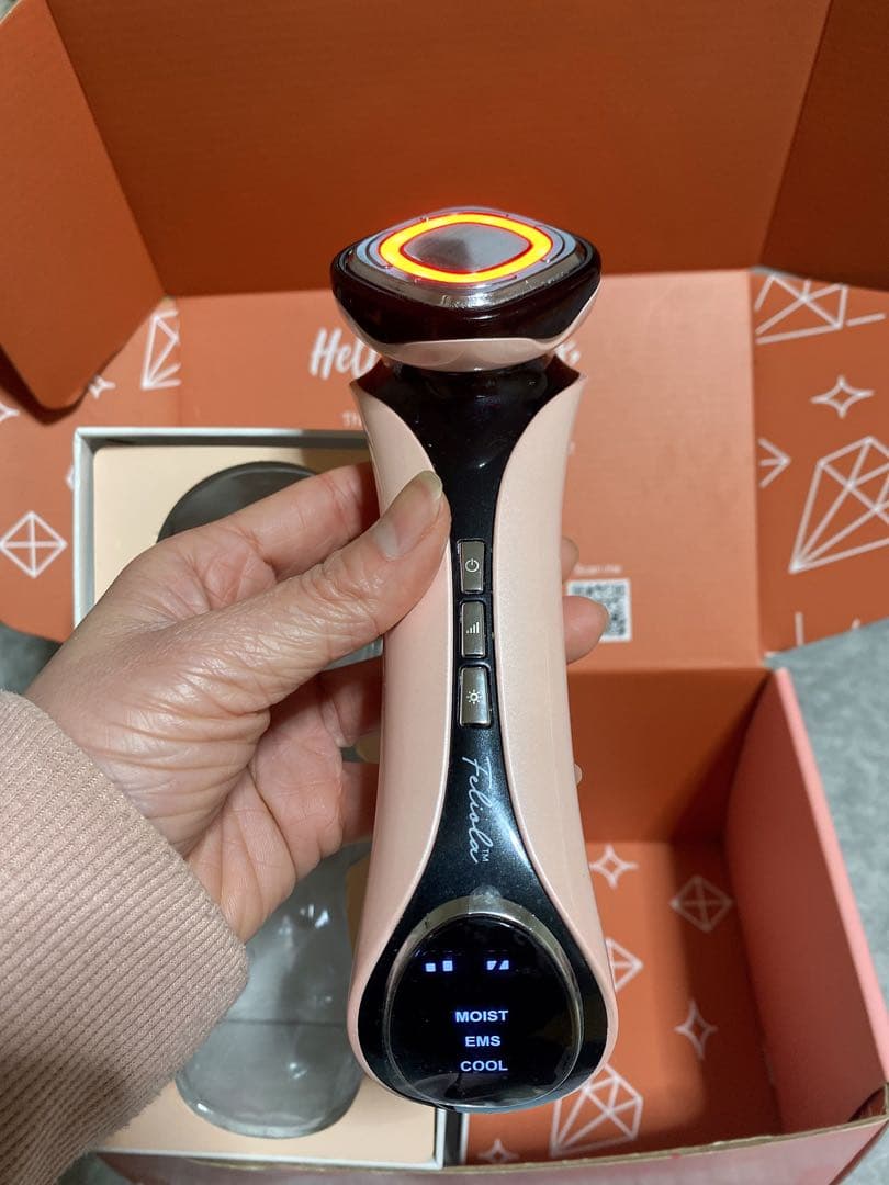 Feliola ホット&クールEMS フェイシャルデバイス Pro Max